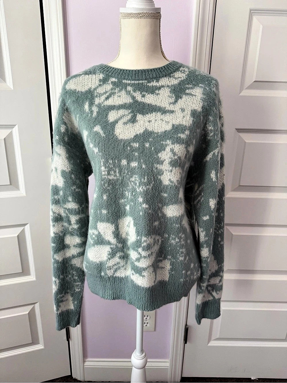 Baltic Born Abstract oversized Crewneck Sweater in Green & White